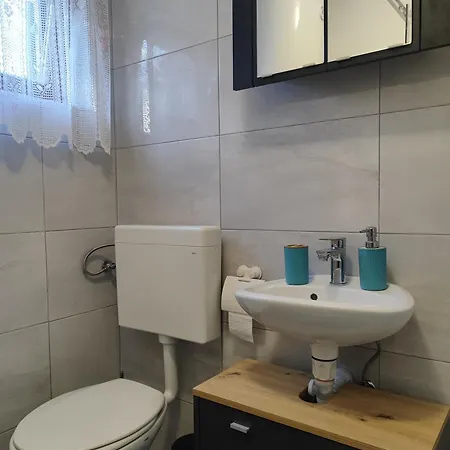 Prázdninový dům Kuca Za Odmor Tri Sunca *