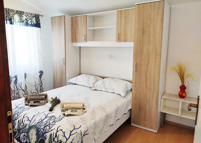 Holiday home Kuca Za Odmor Tri Sunca