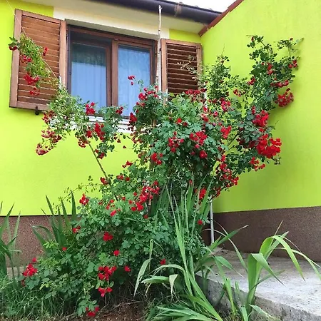 Kuca Za Odmor Tri Sunca Pula