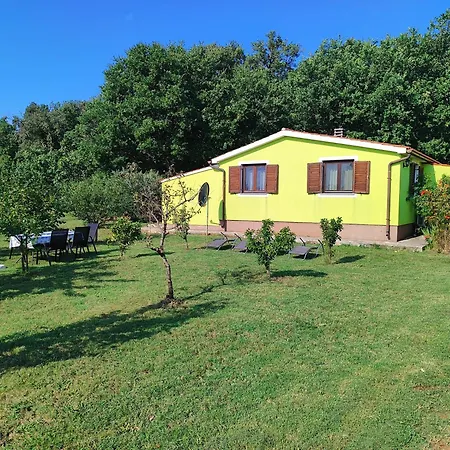 Holiday home Kuca Za Odmor Tri Sunca