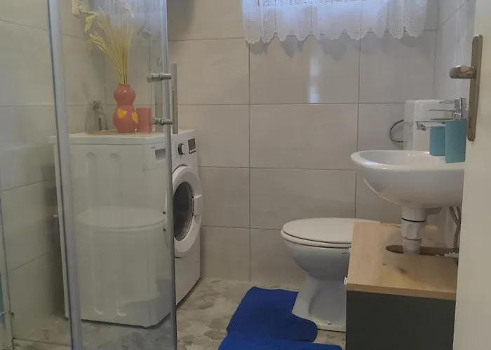 Holiday home Kuca Za Odmor Tri Sunca Pula
